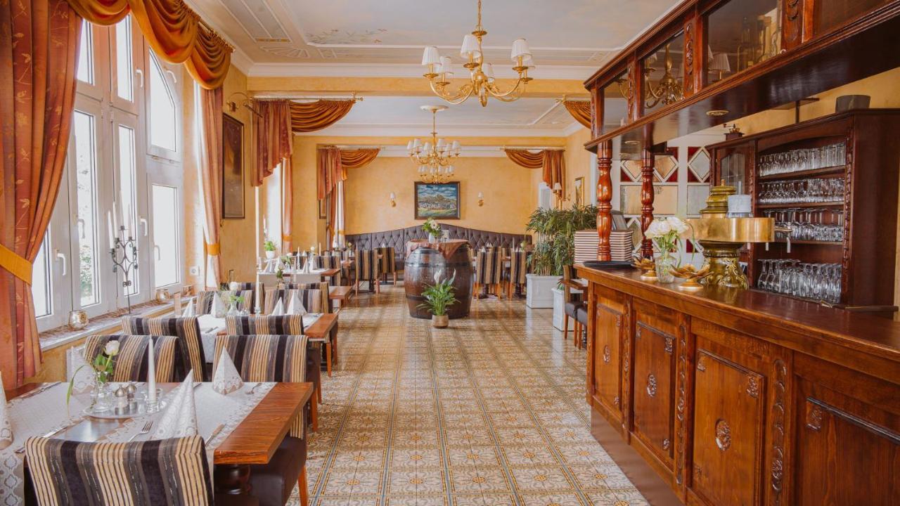Alte Landratsvilla Hotel Bender Westerburg  Eksteriør bilde