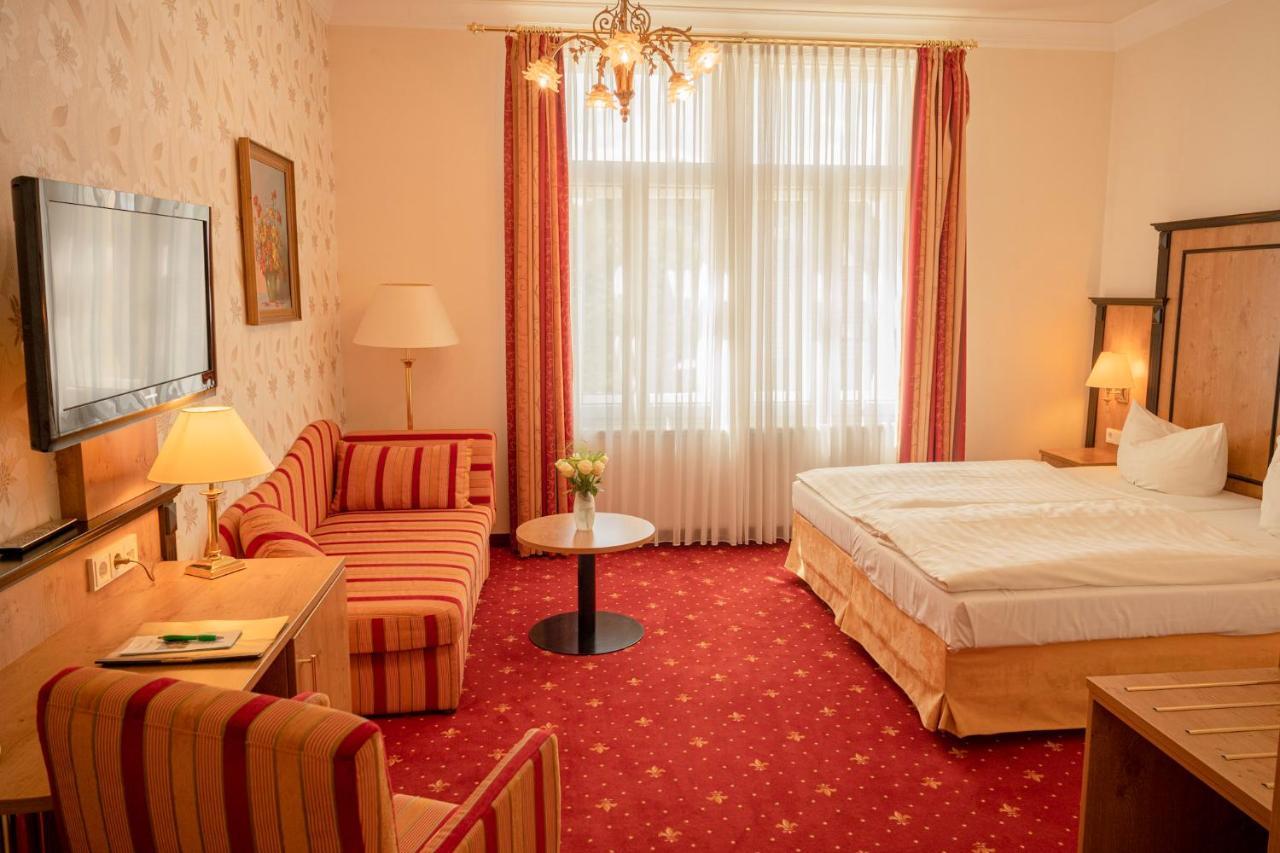 Alte Landratsvilla Hotel Bender Westerburg  Eksteriør bilde