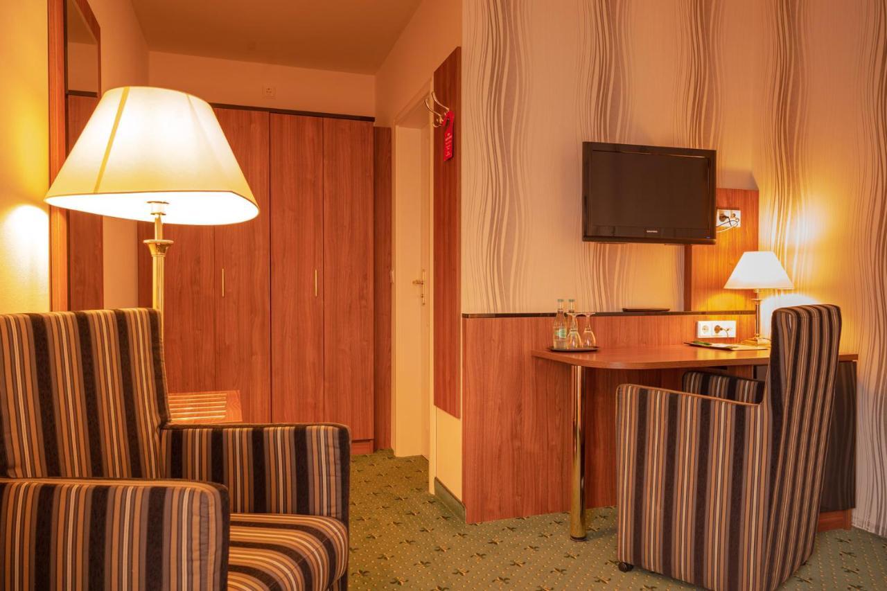 Alte Landratsvilla Hotel Bender Westerburg  Eksteriør bilde