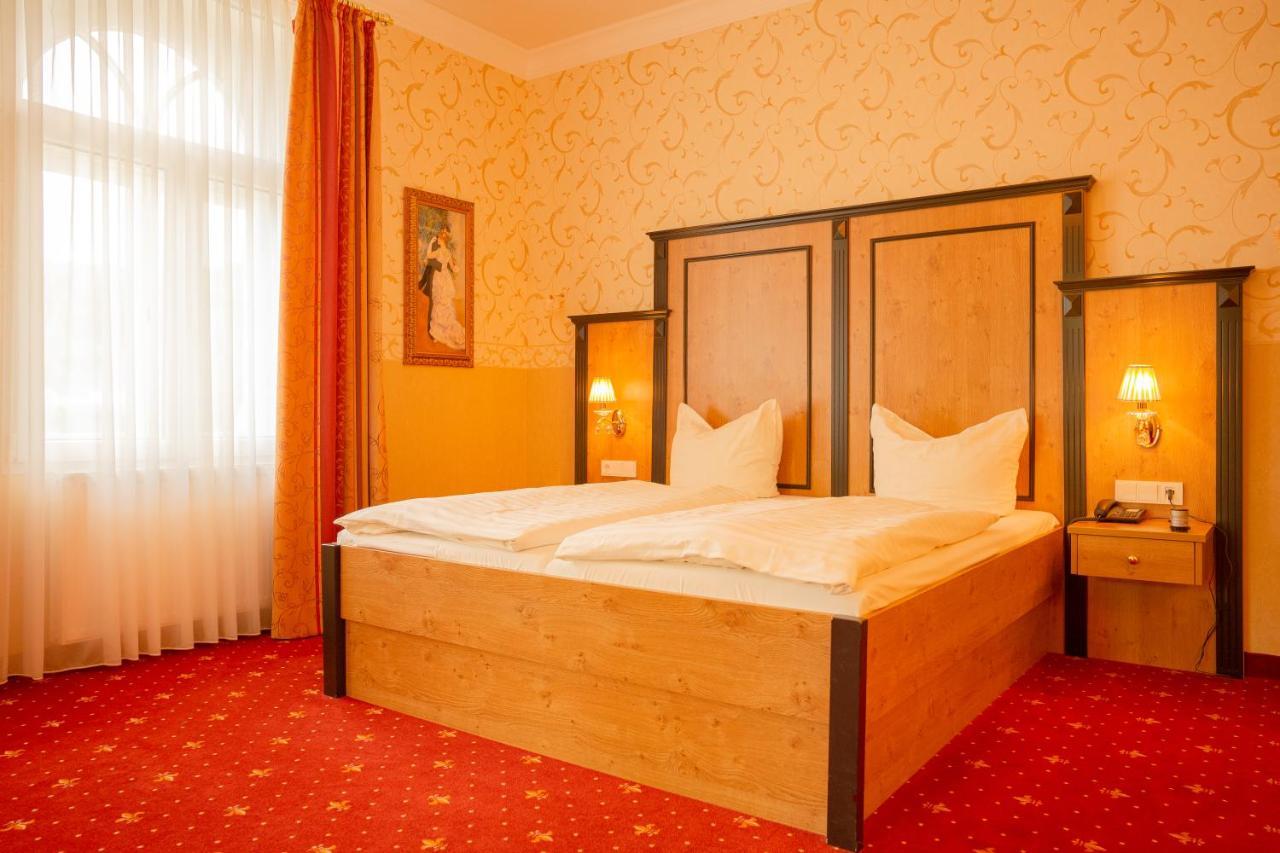 Alte Landratsvilla Hotel Bender Westerburg  Eksteriør bilde