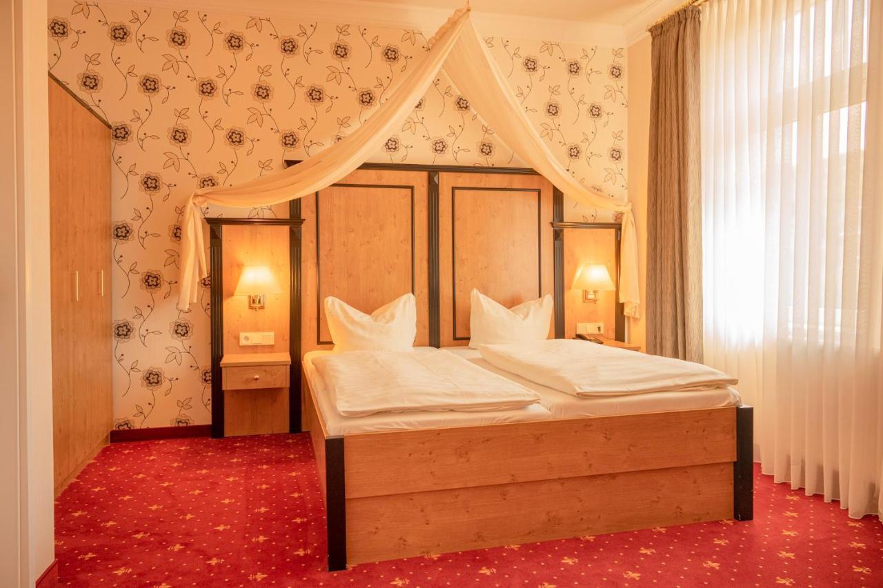 Alte Landratsvilla Hotel Bender Westerburg  Eksteriør bilde